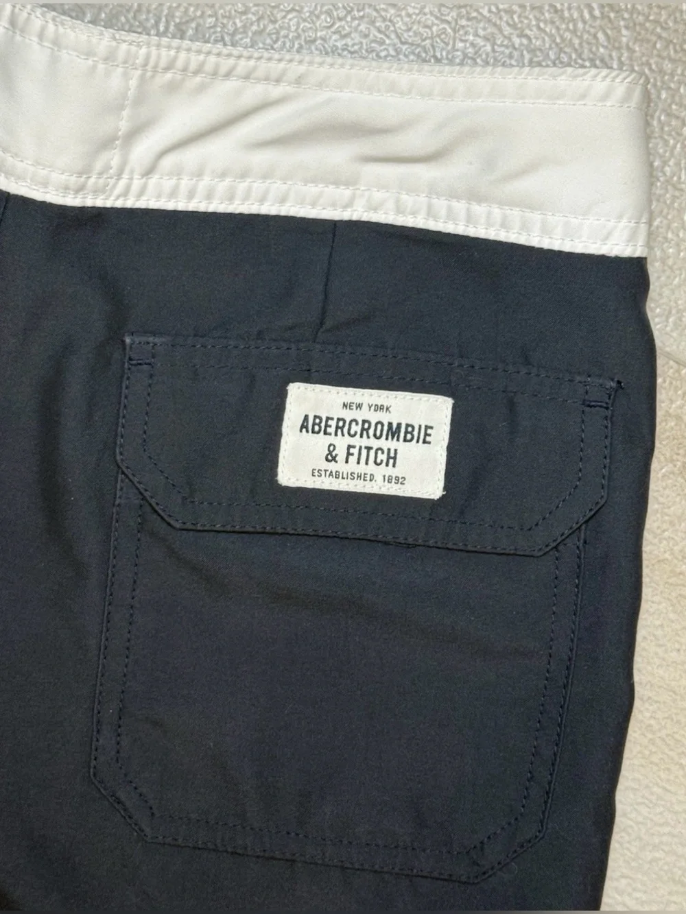 Abercrombie & Fitch Mens Board Shorts Sz XS Blue Embroidered Swimsuit 27x8.5